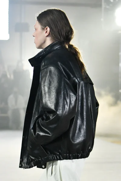 Look 66